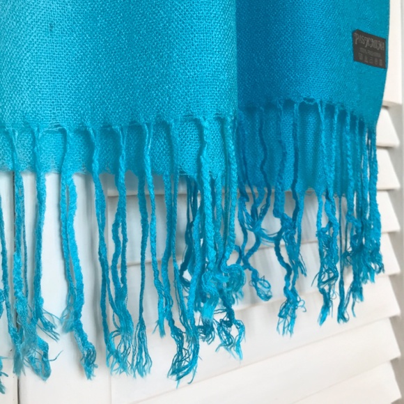 Blue Pashmina Scarf- Ombre! EUC 3/$19 - Picture 4 of 9
